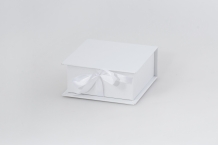Pudełko na zdjęcia, 10x10 białe ekoskóra, 12x12 cm