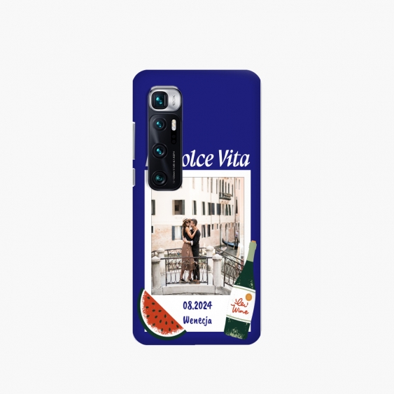 Etui na telefon, Italia