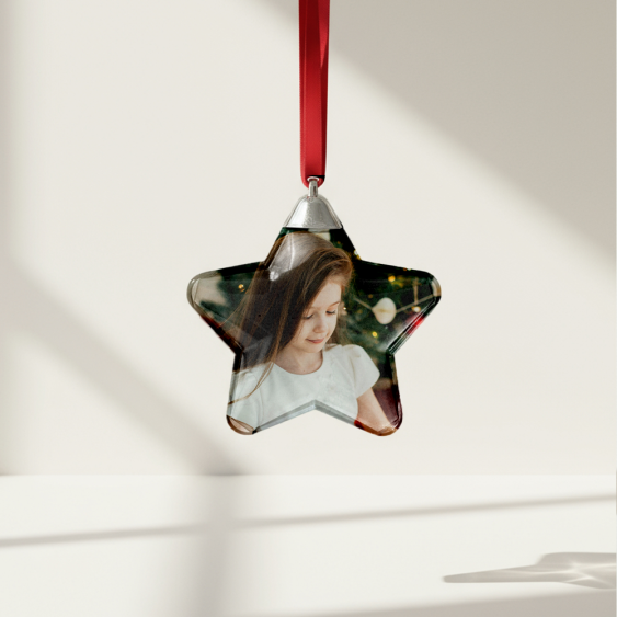 Bombka choinkowa w kształcie gwiazdy ze srebrną zatyczką